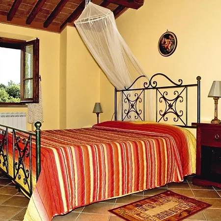 La Scopa, Apartment